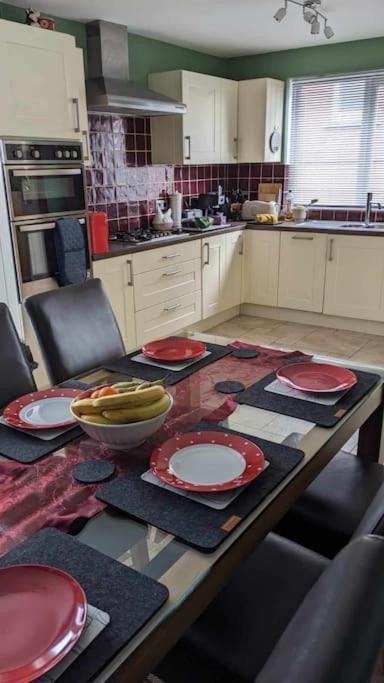 فيلا House With Free Parking And Large Garden Wyke Regis المظهر الخارجي الصورة